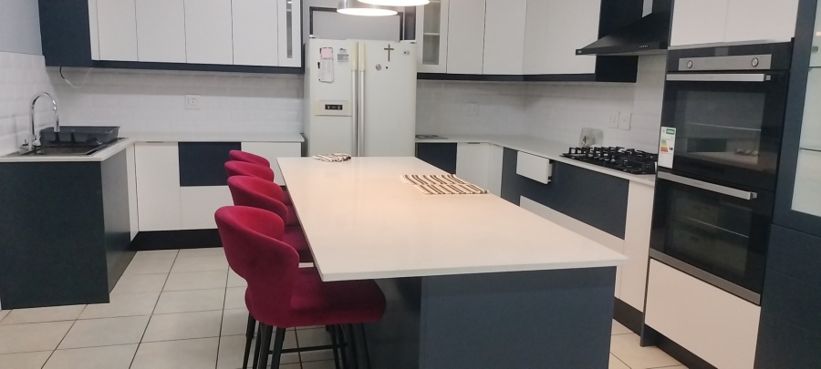 3 Bedroom Property for Sale in Gustrouw Western Cape